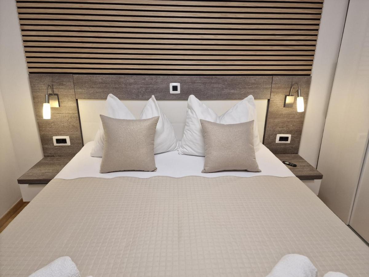 Residence-Apartment-Giuliano-Punta Skala, Petrcane Εξωτερικό φωτογραφία