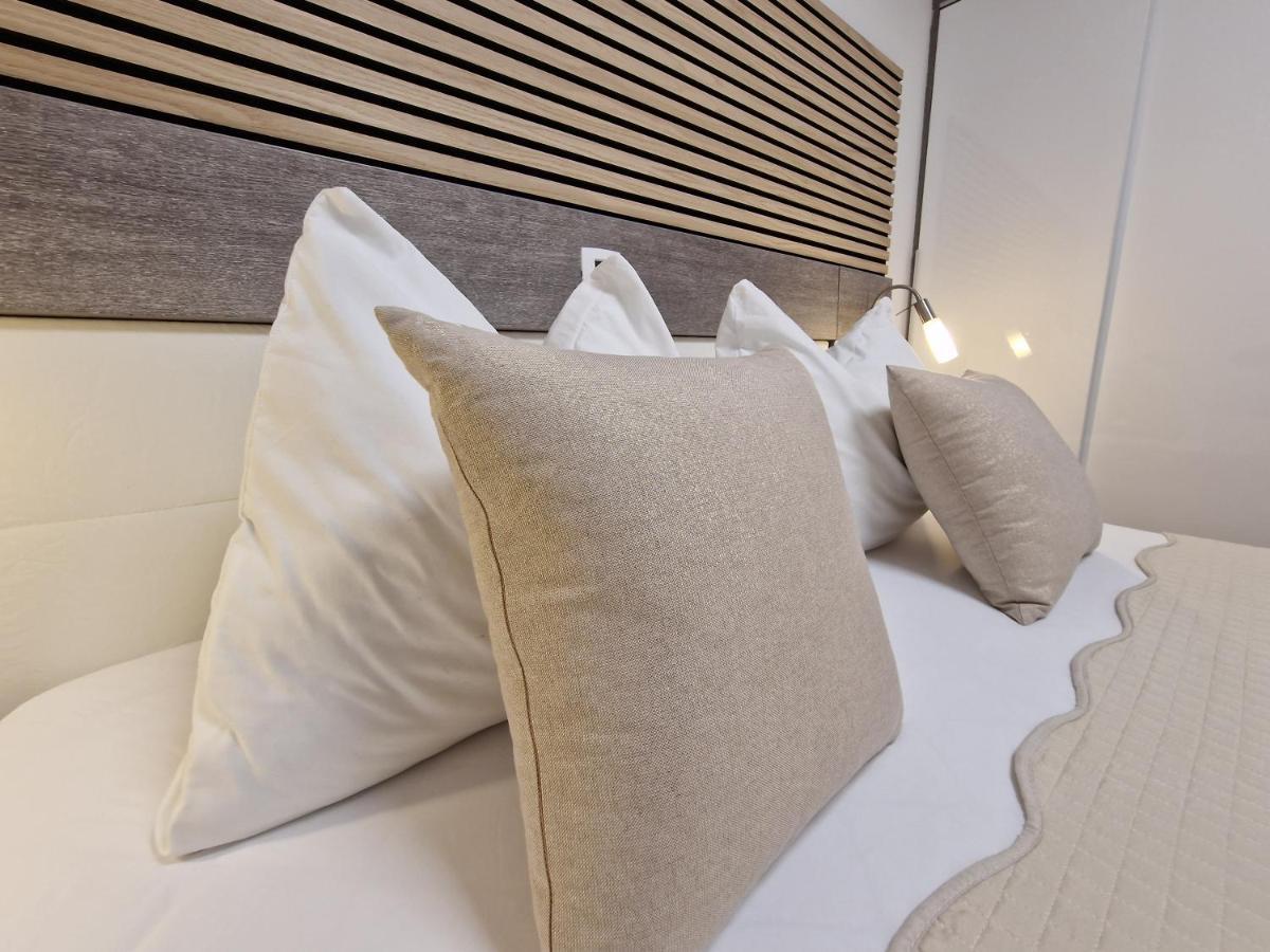 Residence-Apartment-Giuliano-Punta Skala, Petrcane Εξωτερικό φωτογραφία
